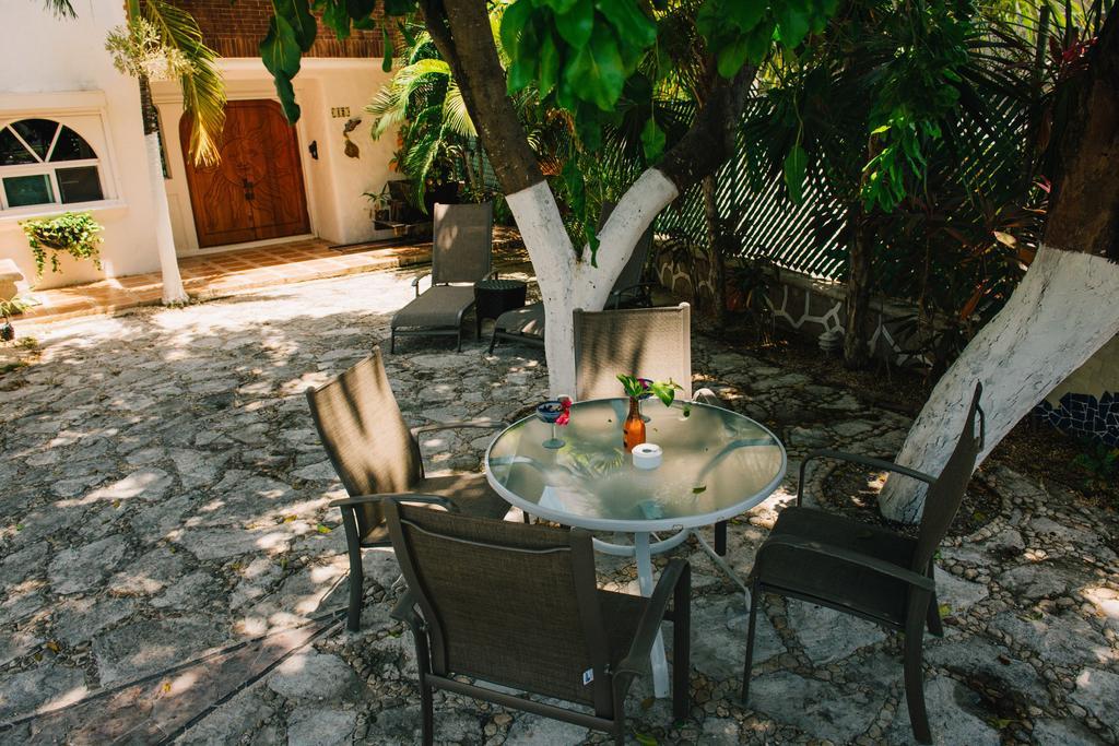 Buen Dia Playa Bed & Breakfast 3*